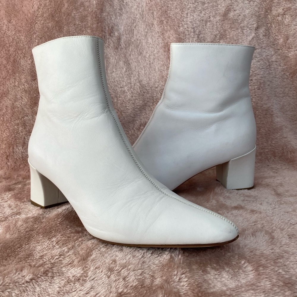 Vince Lanica Booties in White